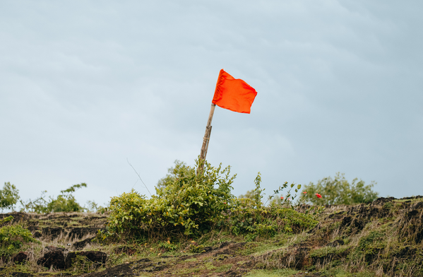 10 essential red flags to look for when hiring a specialist recruitment agency