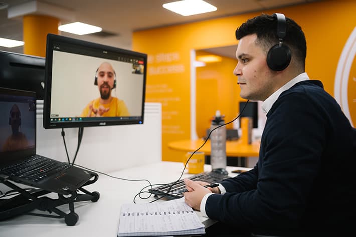Future-proof your Logistics team: How to interview for AI awareness