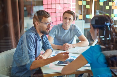 The pros & cons of 5 common interview formats (& when to use them)
