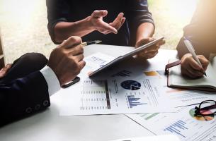 Robbing Peter to pay Paul? The current reality of Supply Chain, Logistics and Sales recruitment